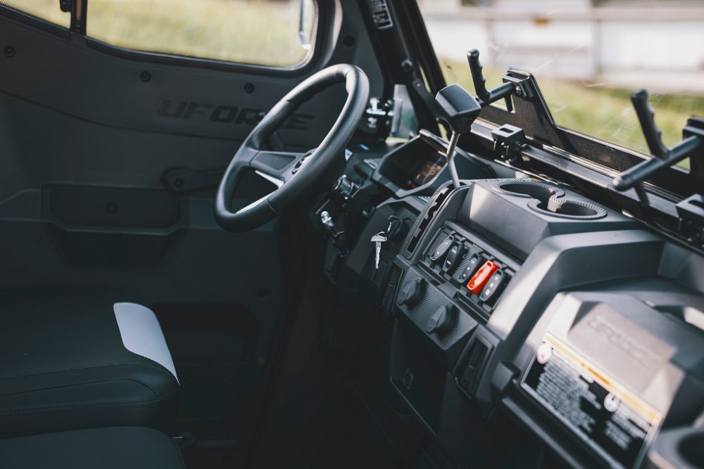 UFORCE 600+ Vollkabine camo interior